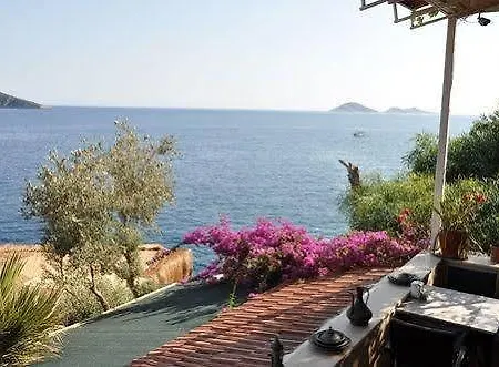 Caretta Hotel