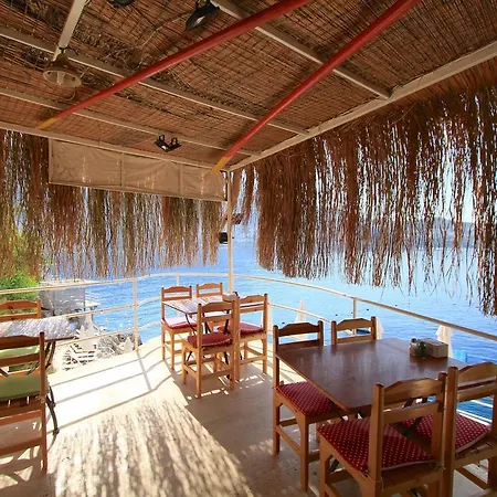 Caretta Hotel 3*