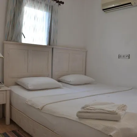 Caretta Hotel 3*