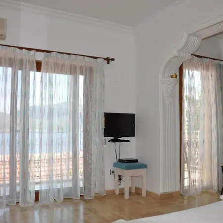 Caretta Hotel 3*