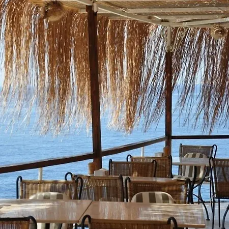 Caretta Hotel